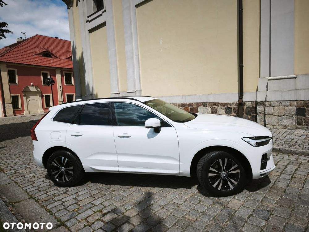 Volvo XC 60 B4 B Momentum Pro - 30