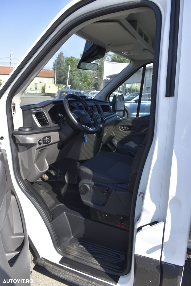 Ford Transit - 27