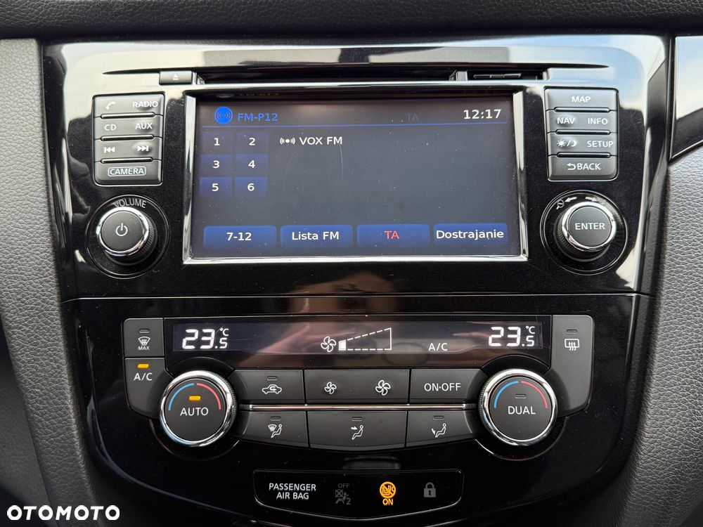 Nissan Qashqai 1.6 DCi Xtronic N-Connecta - 28