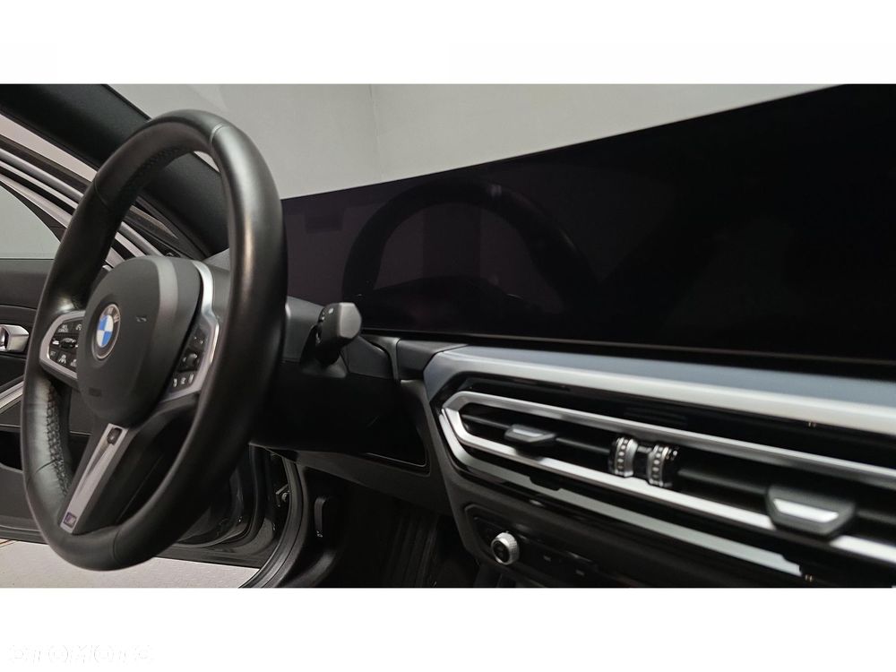 BMW Seria 3 - 33