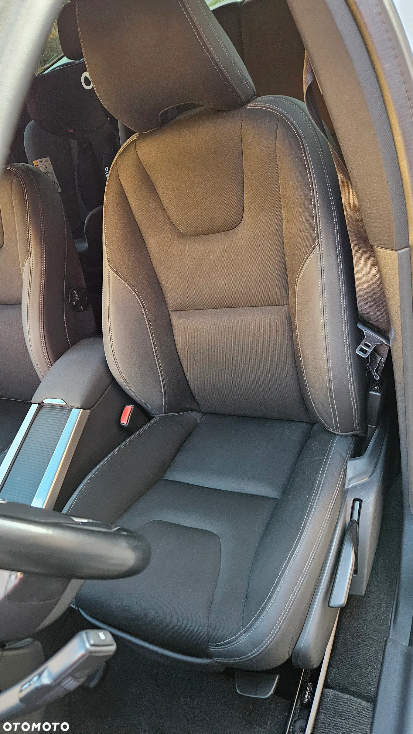 Volvo XC 60 D4 Geartronic Momentum - 9
