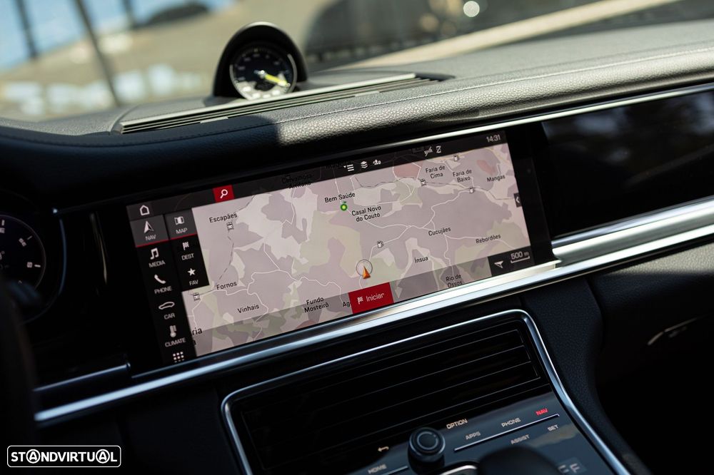 Porsche Panamera Sport Turismo 4 E-Hybrid - 23