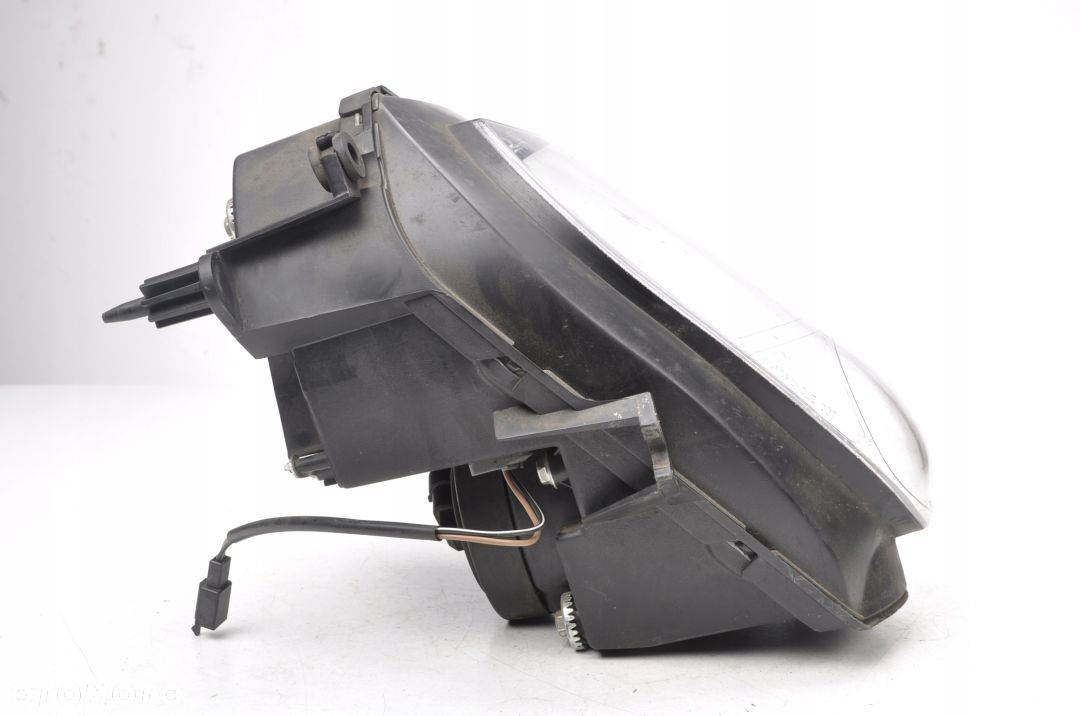 SUZUKI GSX-R LAMPA PRZÓD PRZEDNIA - 8