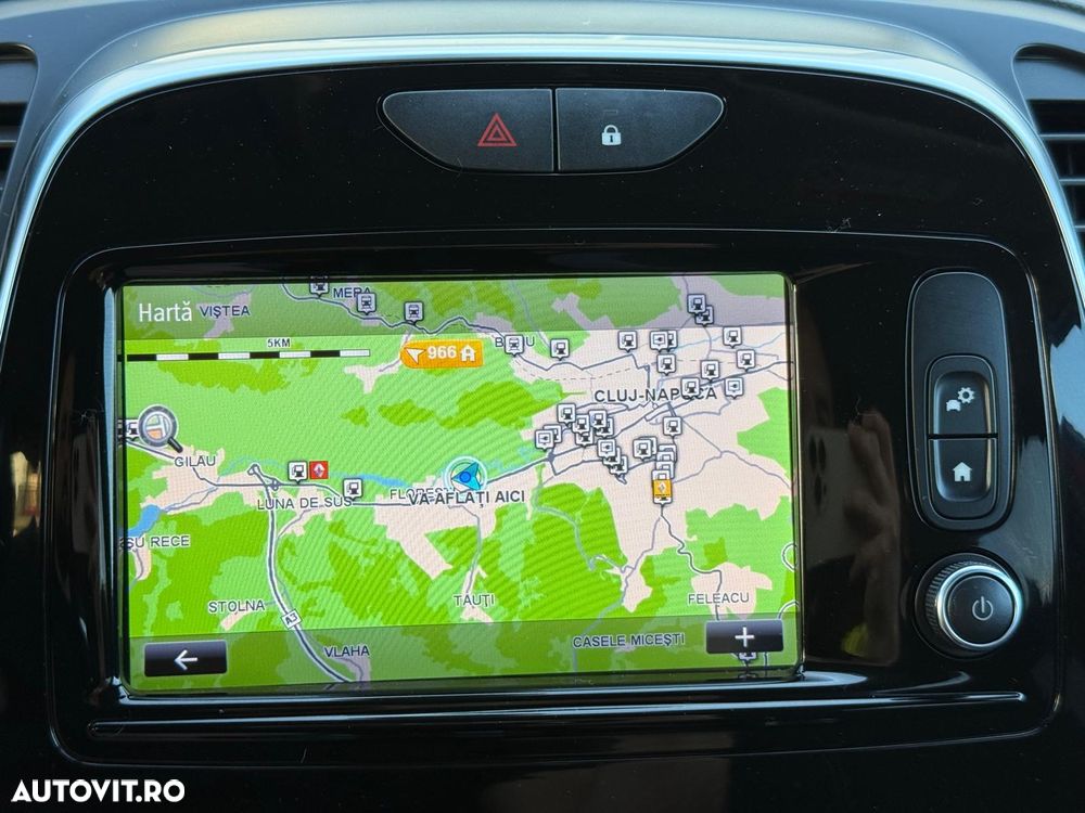 Renault Captur TCe 150 EDC GPF BOSE EDITION - 36
