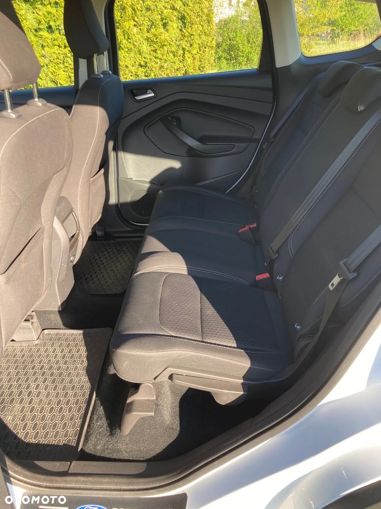 Ford Kuga 1.5 EcoBoost 2x4 Trend - 10