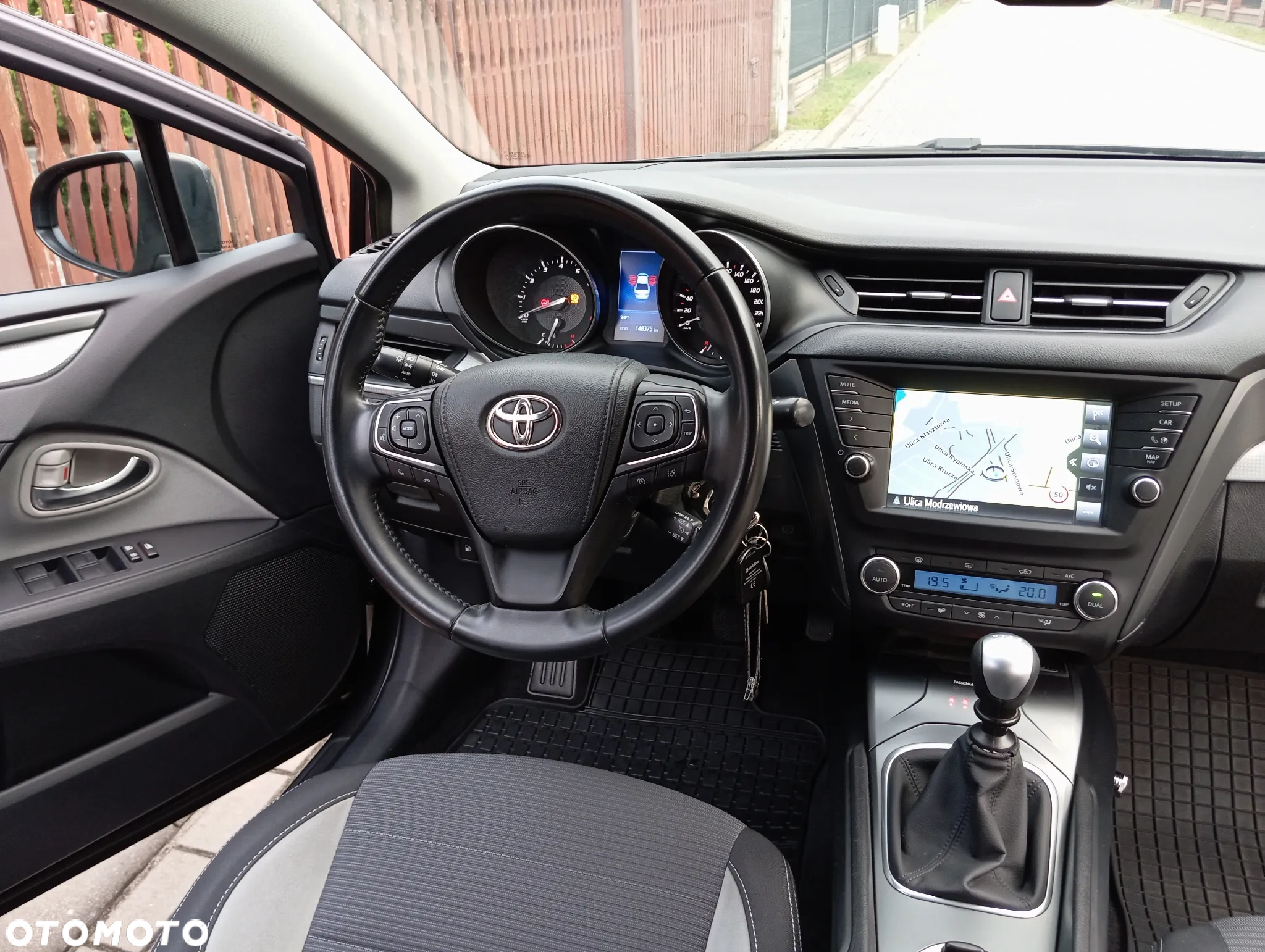 Toyota Avensis 1.8 Prestige - 26