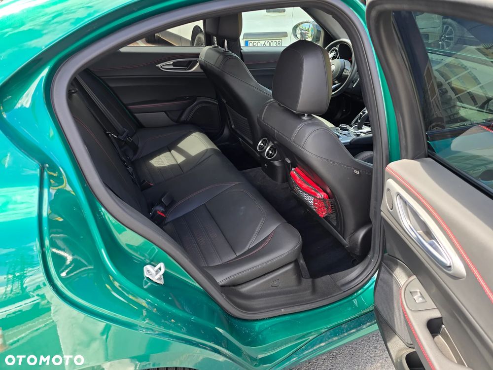 Alfa Romeo Giulia 2.0 Turbo Tributo Italiano Q4 - 13