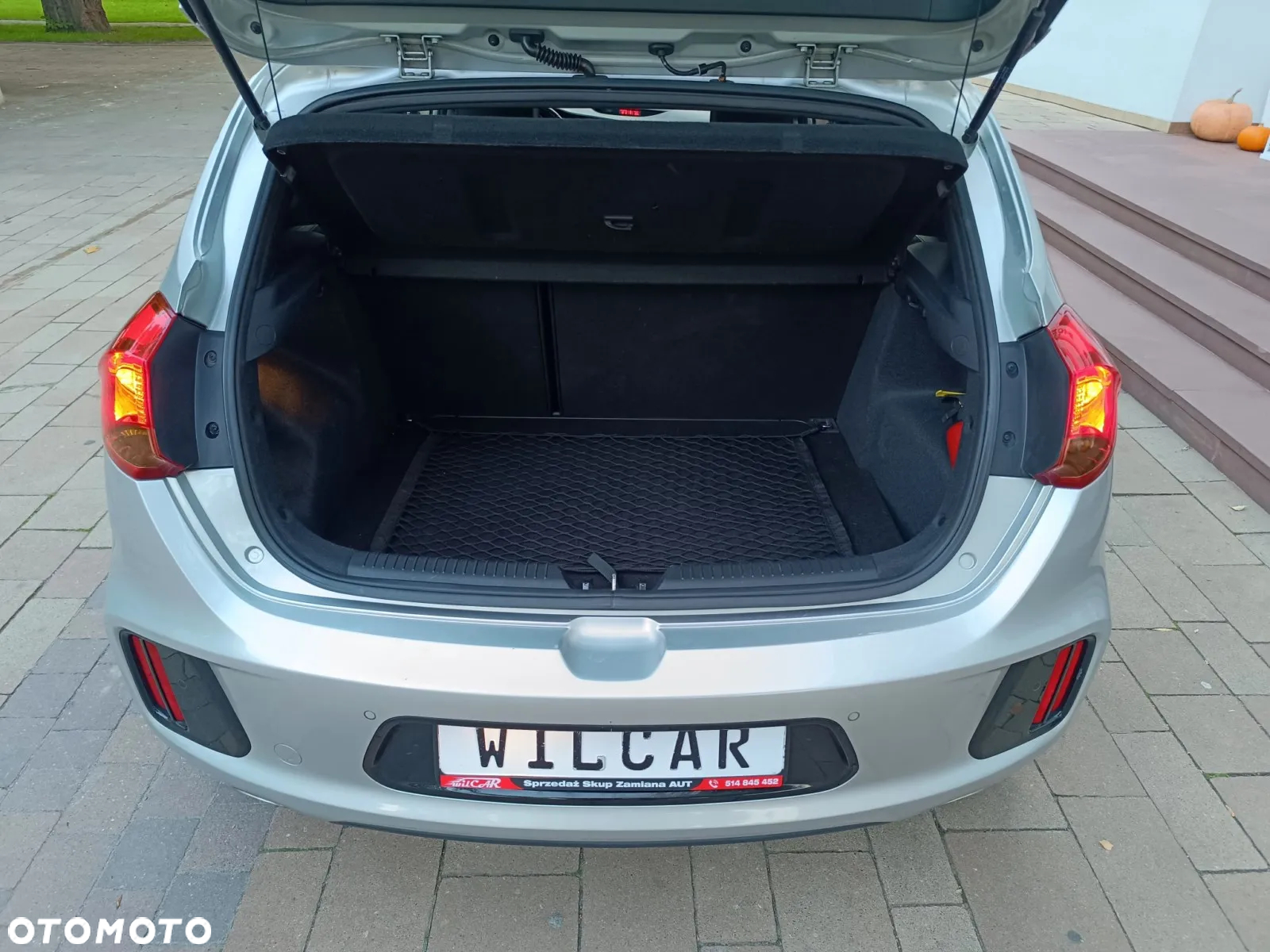 Kia Ceed Cee'd 1.6 T-GDI GT XL - 36