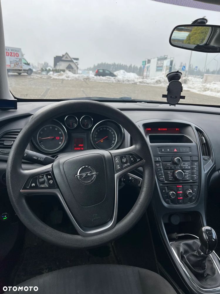 Opel Astra 1.6 Sport - 18