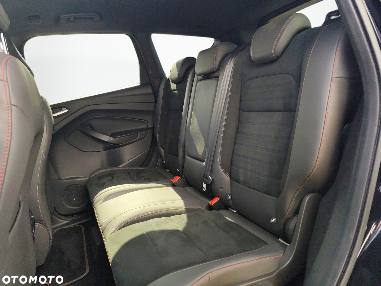 Ford Kuga - 13