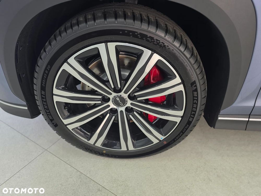 BYD Sealion 7 - 12