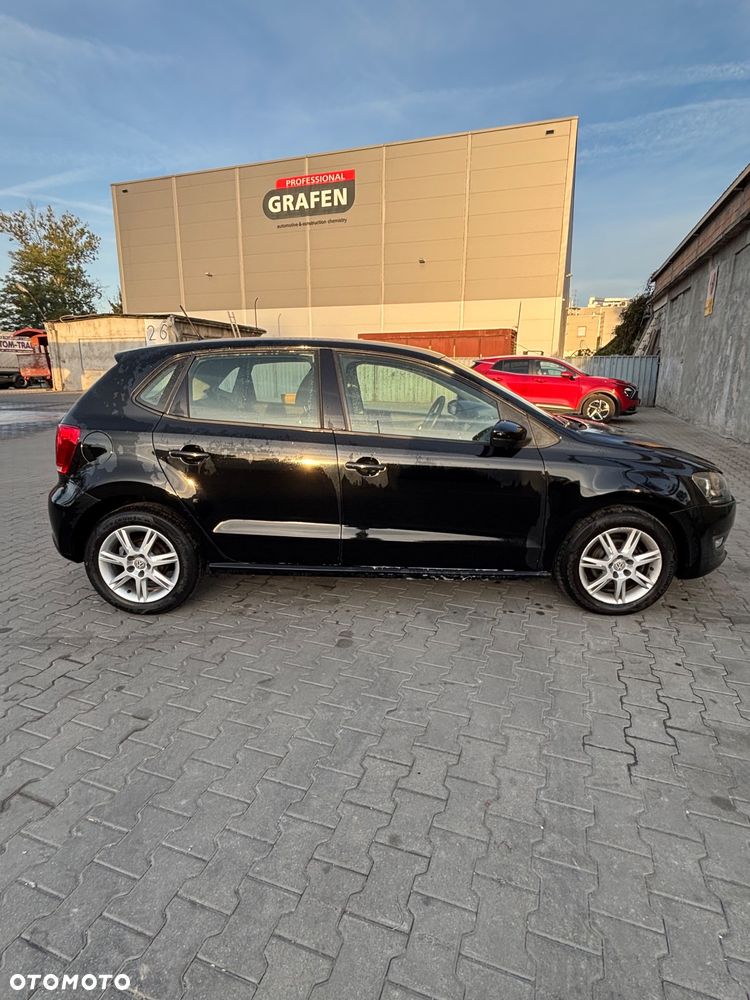 Volkswagen Polo - 2