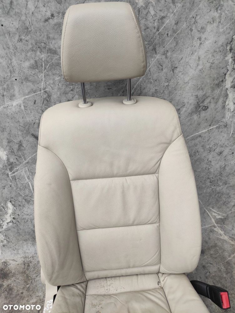 FOTEL PRAWY PRZÓD BMW E60 E61 CREAM BEIGE GRZANY - 4