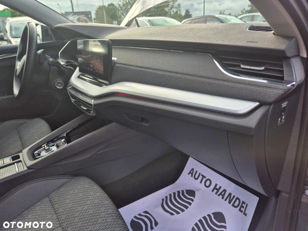 Skoda Octavia 2.0 TDI Essence DSG - 12