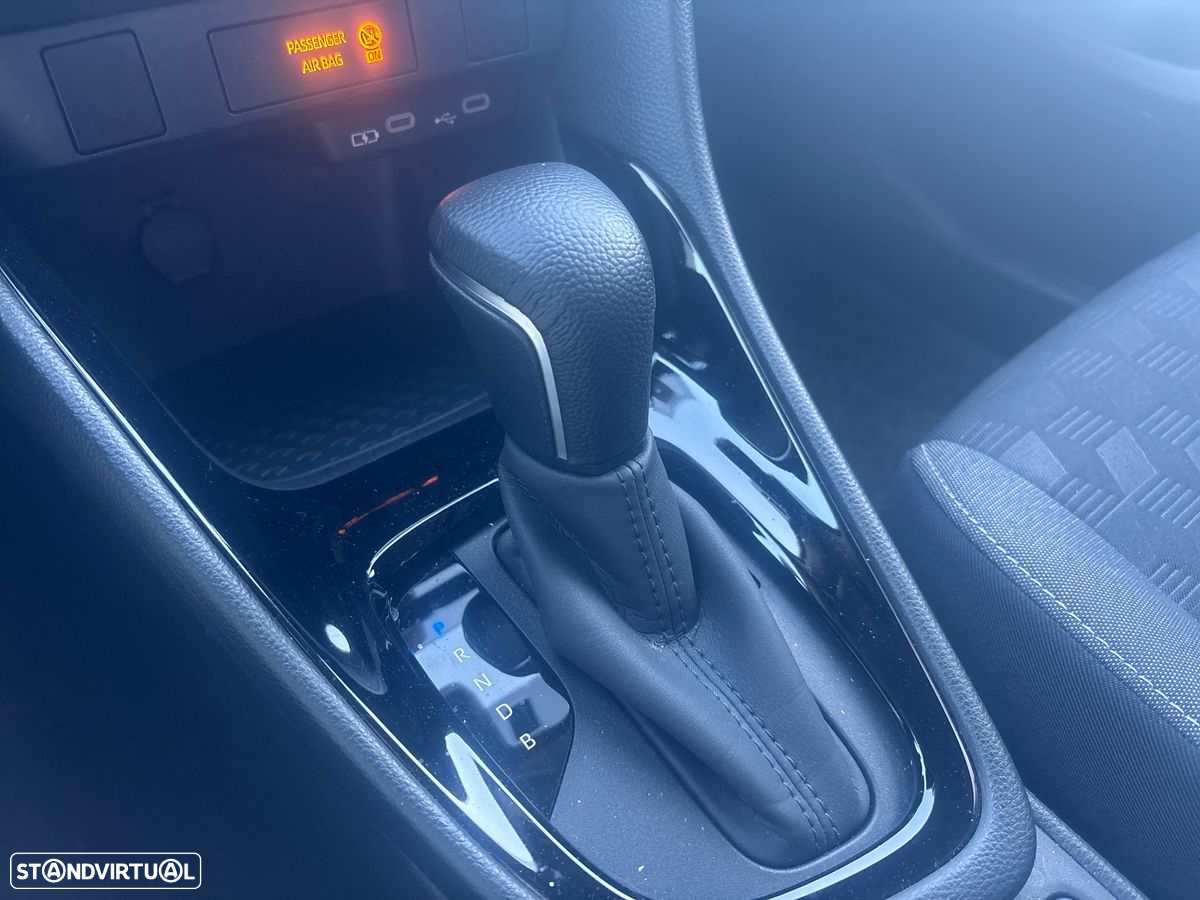 Toyota Yaris 1.5 HDF Exclusive - 8