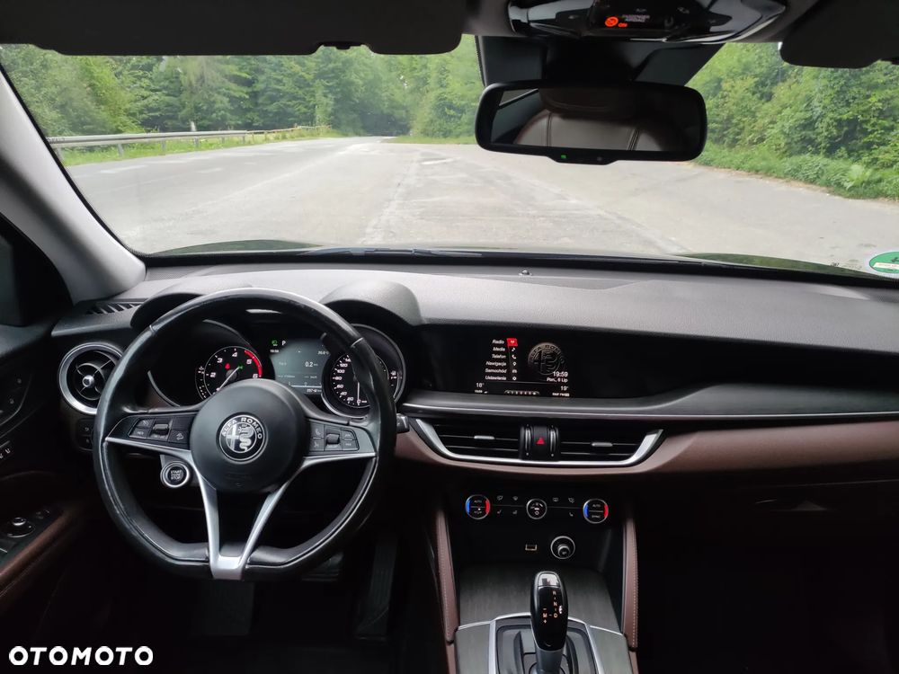 Alfa Romeo Stelvio 2.2 JTDM Super - 6