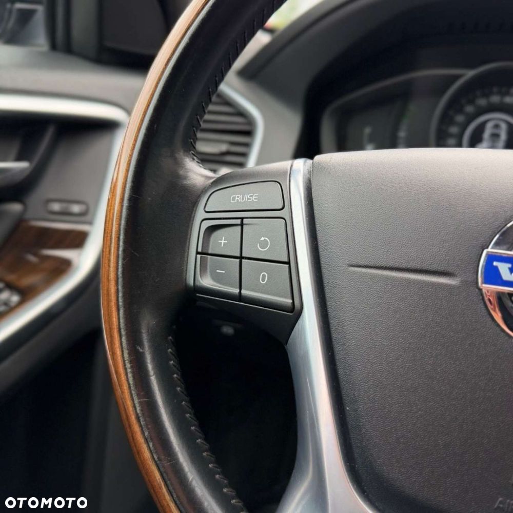 Volvo XC 60 - 21