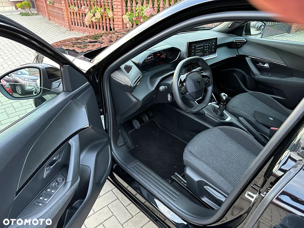 Peugeot 2008 - 6