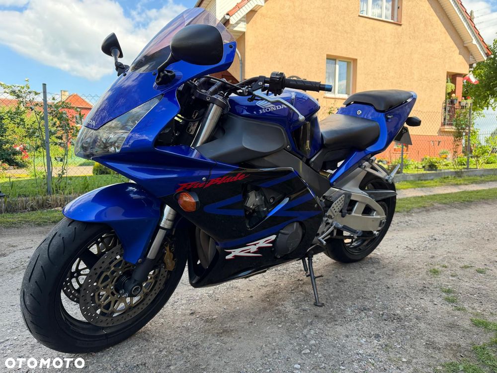 Honda CBR - 3