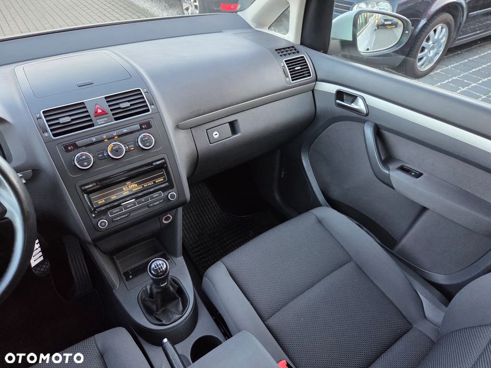Volkswagen Touran 1.6 TDI DPF BlueMotion Technology Comfortline - 22