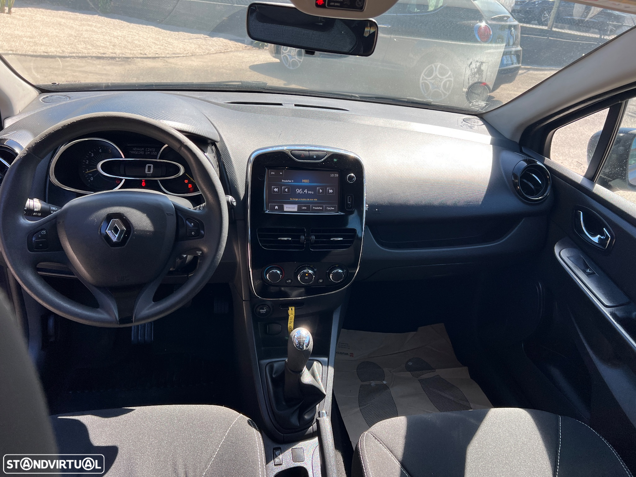 Renault Clio 1.5 dCi Dynamique S - 38