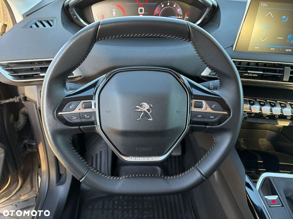 Peugeot 3008 1.2 PureTech Active S&S - 13
