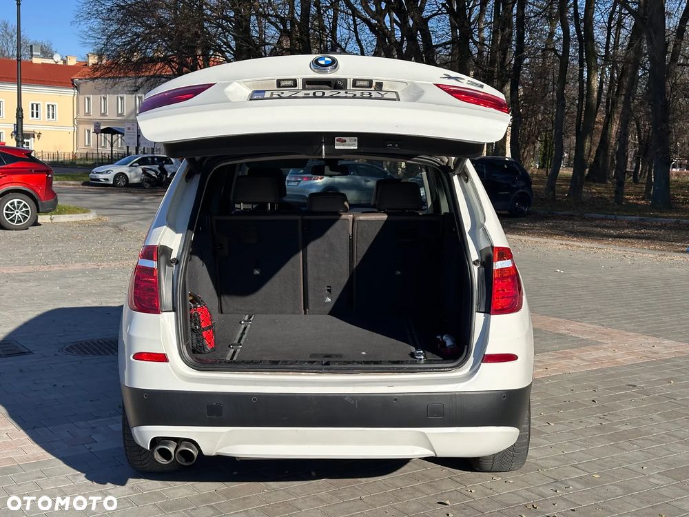 BMW X3 xDrive28i - 8
