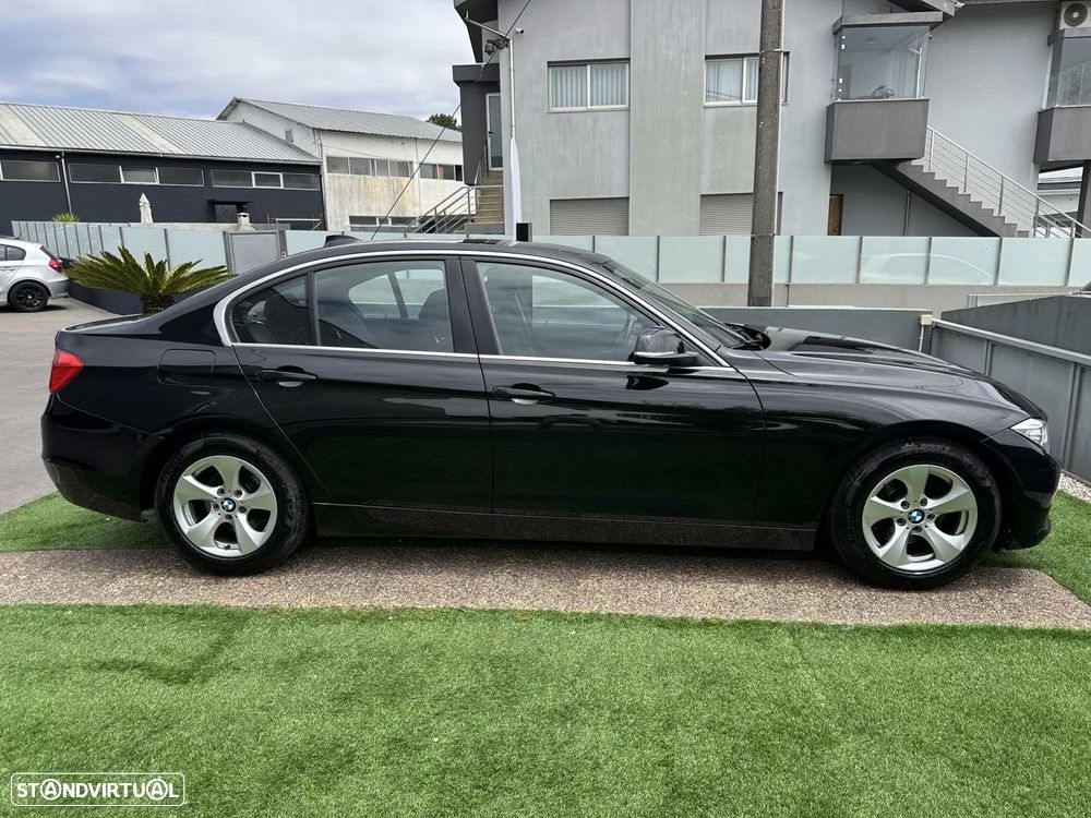BMW 320 d EfficientDynamics Line Sport - 16