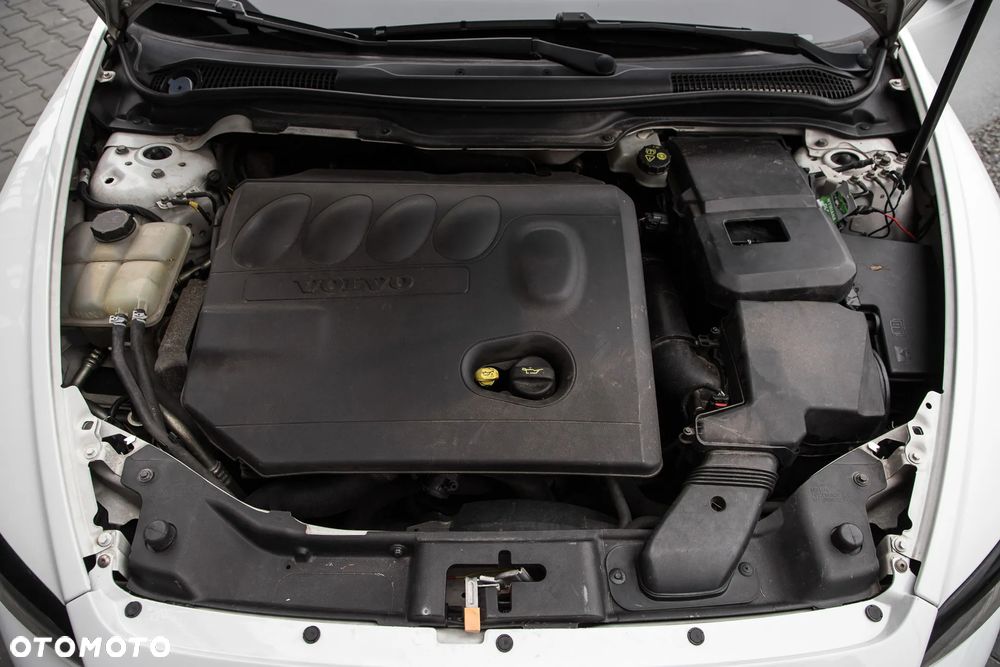 Volvo C30 2.0D R-Design - 29