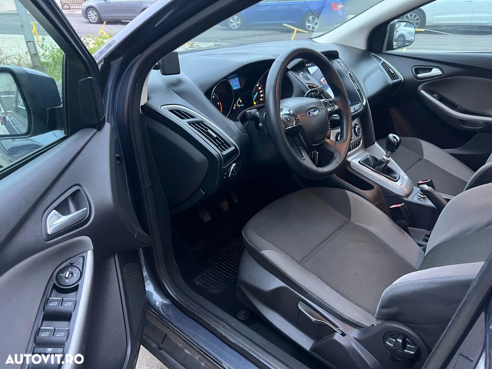 Ford Focus 1.6 TDCI DPF Titanium - 14