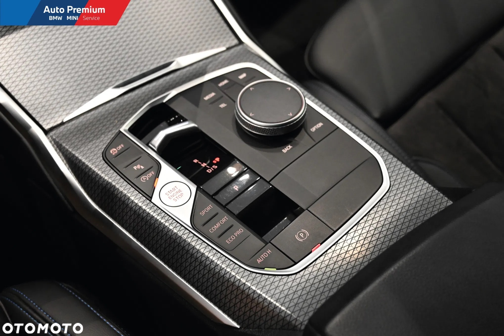BMW Seria 3 330i xDrive M Sport - 12