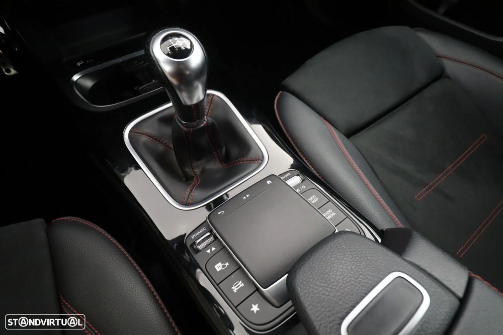 Mercedes-Benz A 160 AMG Line - 21