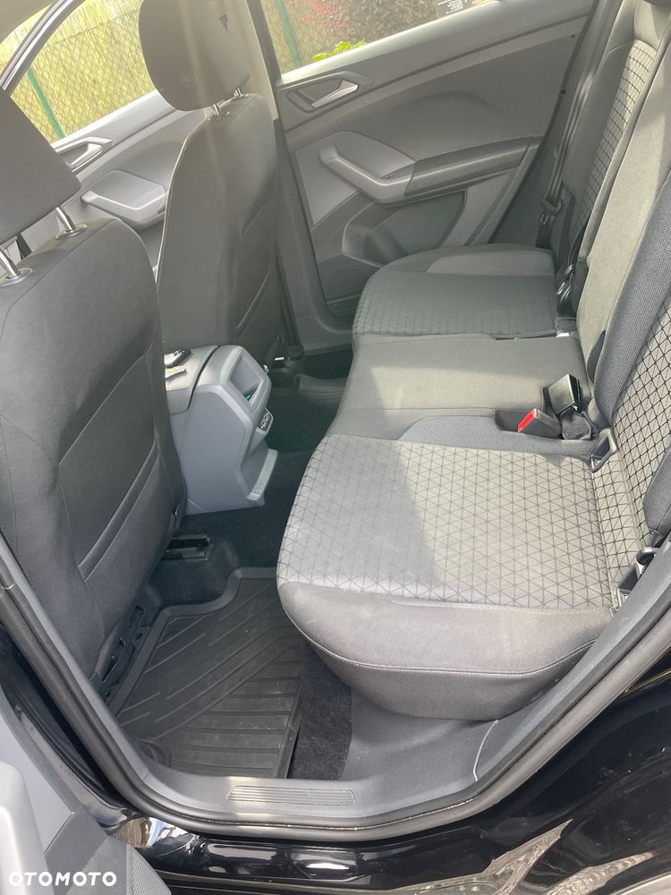 Volkswagen T-Cross - 10