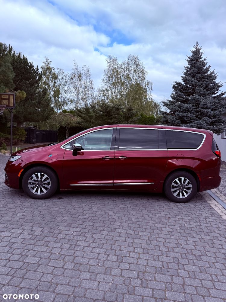 Chrysler Pacifica - 6