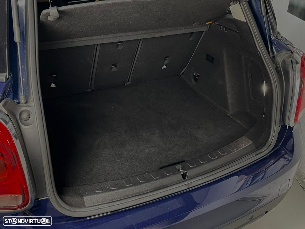 MINI Countryman Cooper SE ALL4 Auto - 33