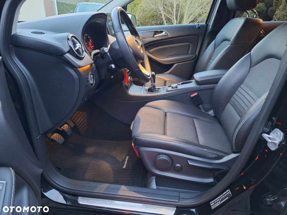 Mercedes-Benz Klasa B 180 (CDI) d Urban - 16