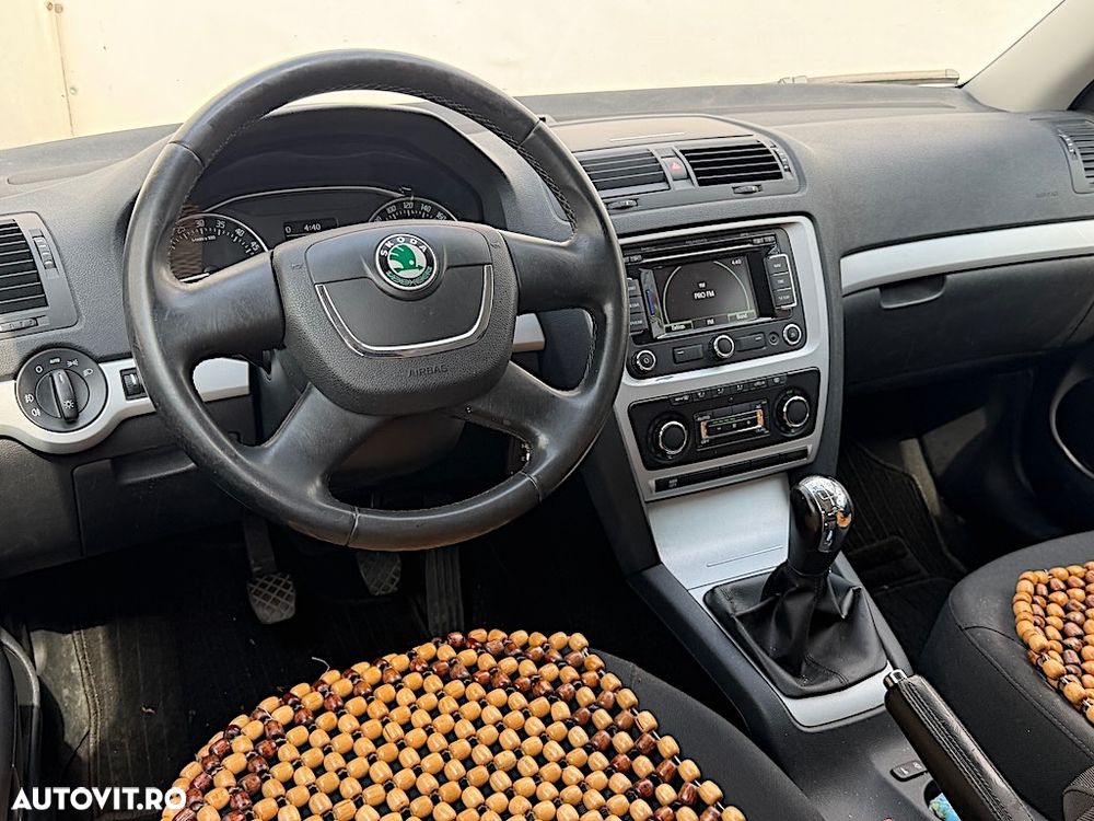 Skoda Octavia 1.6 TDI DPF Elegance - 10