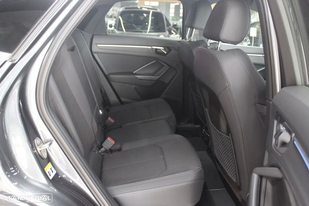 Audi Q3 Sportback 45 TFSIe S tronic - 6