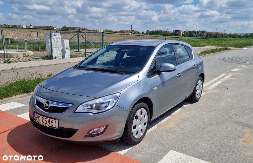 Opel Astra 1.4 Cosmo - 3