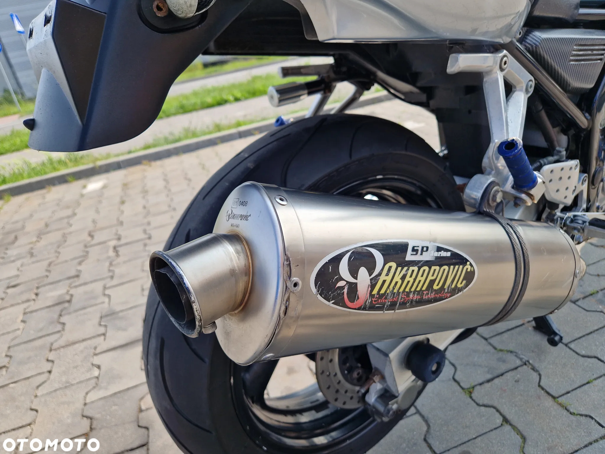 Yamaha FZS - 9