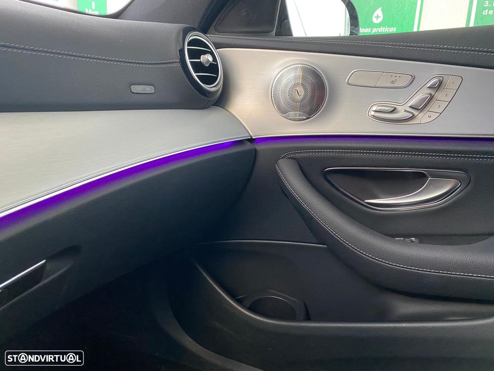 Mercedes-Benz E 300 de 9G-TRONIC AMG Line - 3