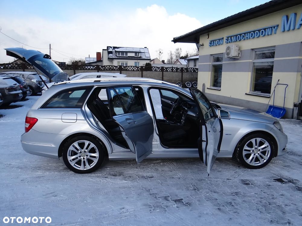 Mercedes-Benz Klasa C 180 CGI BlueEff Avantgarde - 18