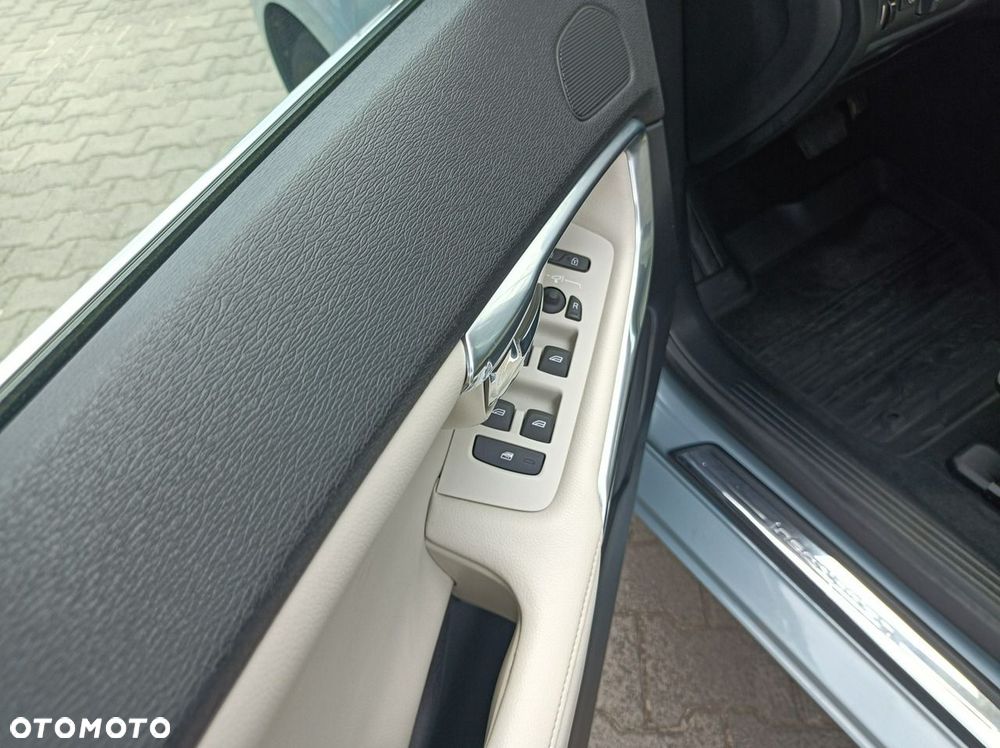 Volvo V40 - 21