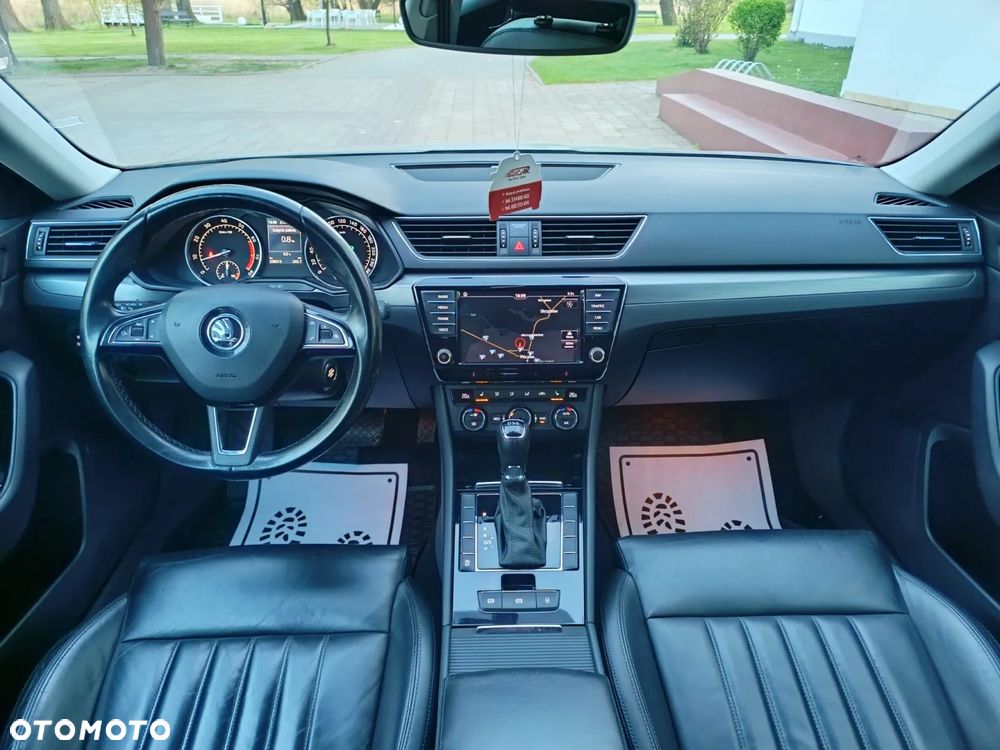 Skoda Superb 1.4 TSI ACT DSG Ambition - 28