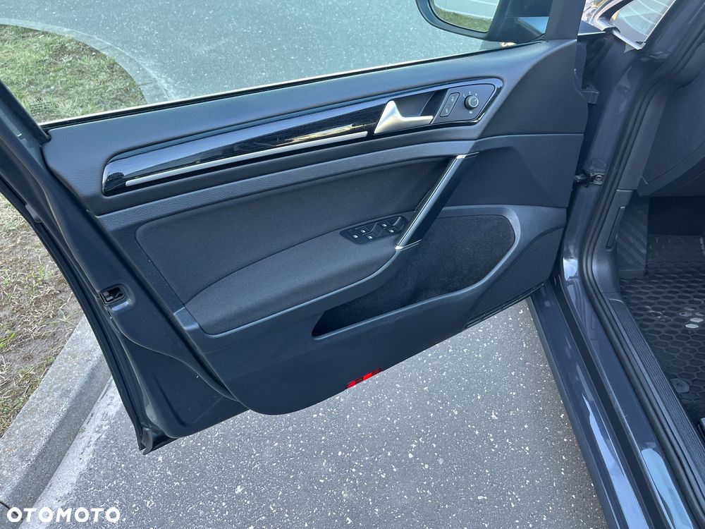 Volkswagen Golf 2.0 TDI (BlueMotion Technology) DSG Comfortline - 24