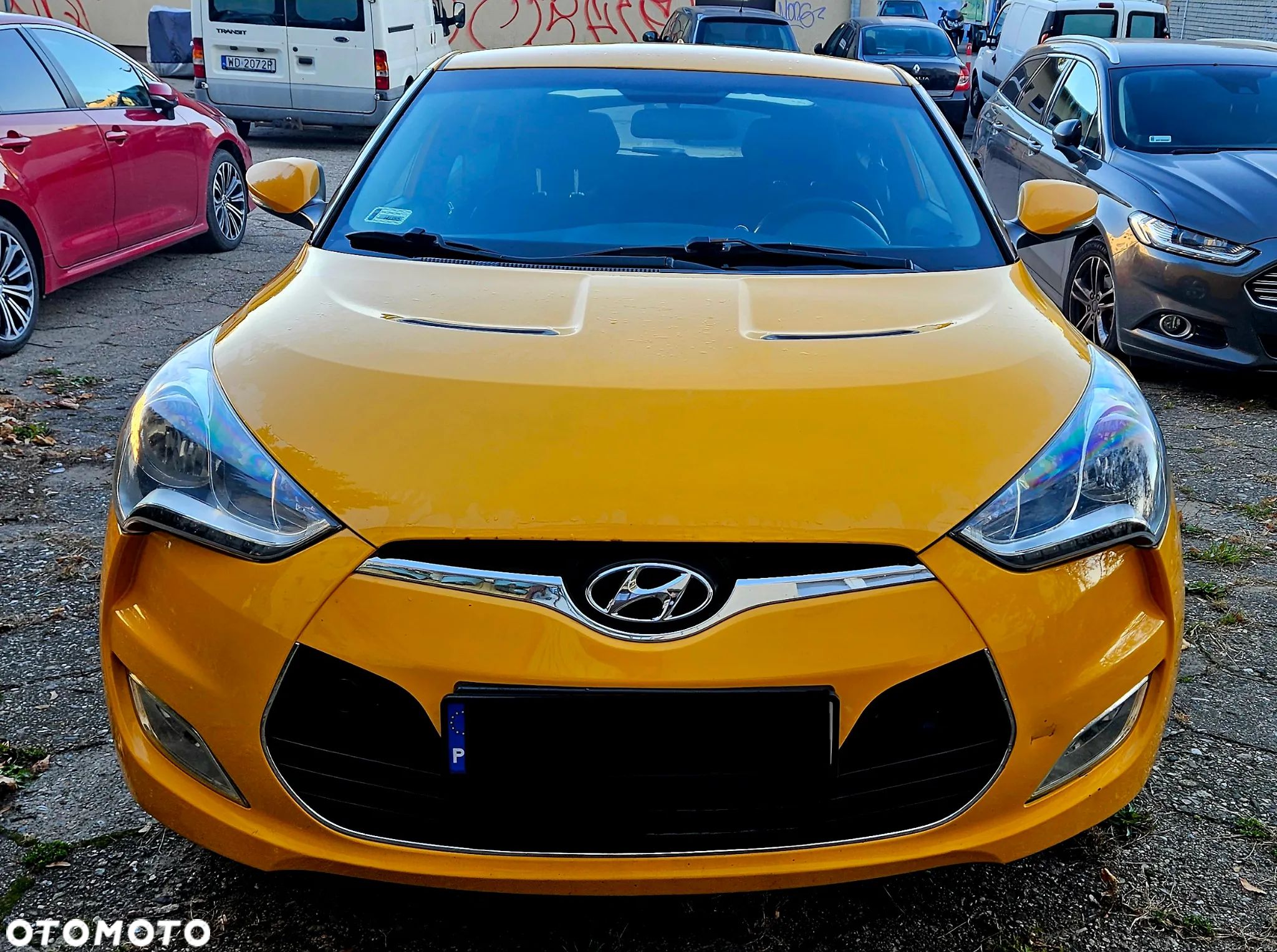 Hyundai Veloster - 1