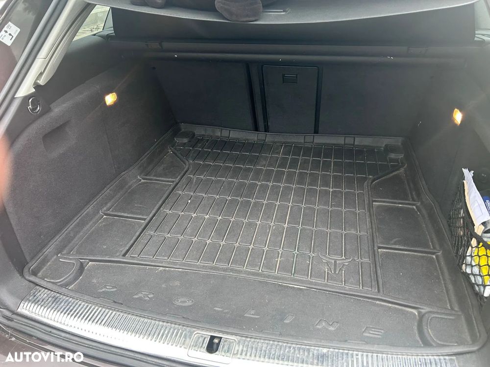 Audi A4 Avant 2.0 TDI - 7