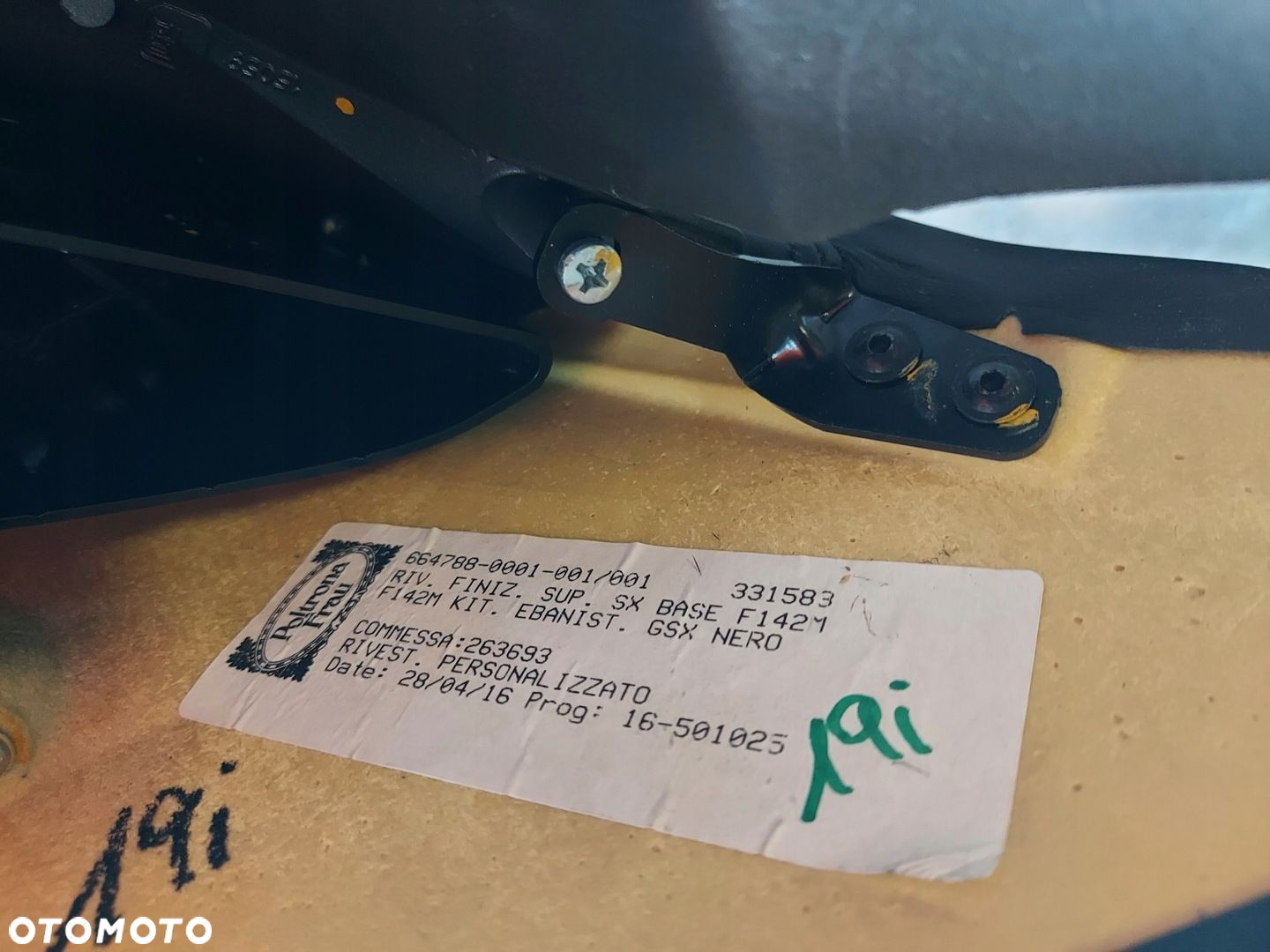 OSŁONA LICZNIKA DESKI FERRARI 488 GTB LEWA 87438700 - 12