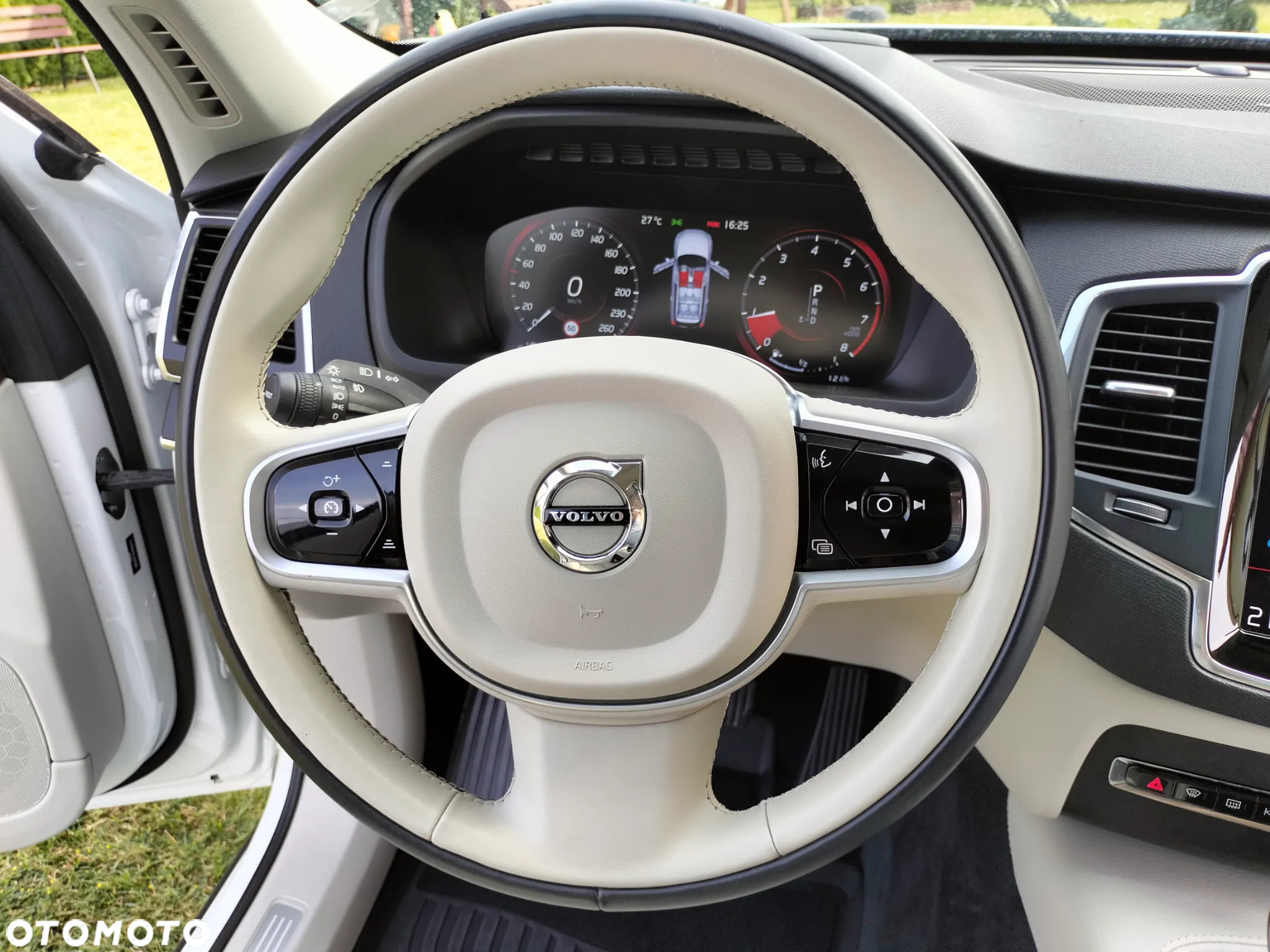 Volvo XC 90 T5 AWD Geartronic Momentum Pro - 23