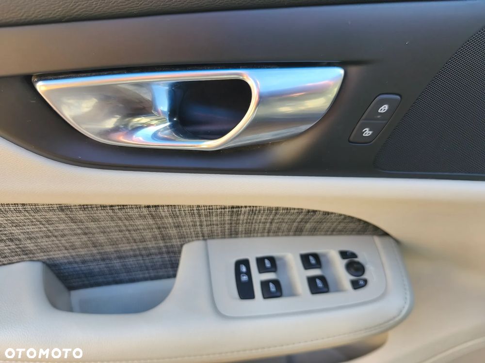 Volvo V60 D3 Geartronic - 29